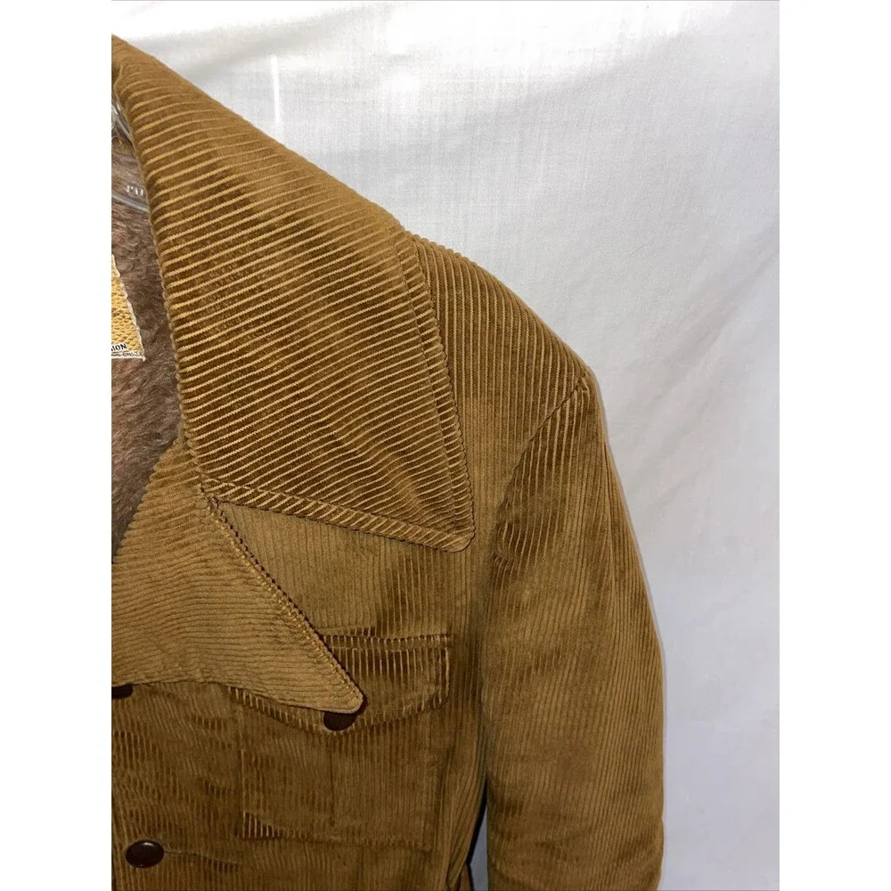 Weathercaster Men’s Corduroy Coat Size Medium Brown Fleece Lined Belted Outdoors - Picture 4 of 12